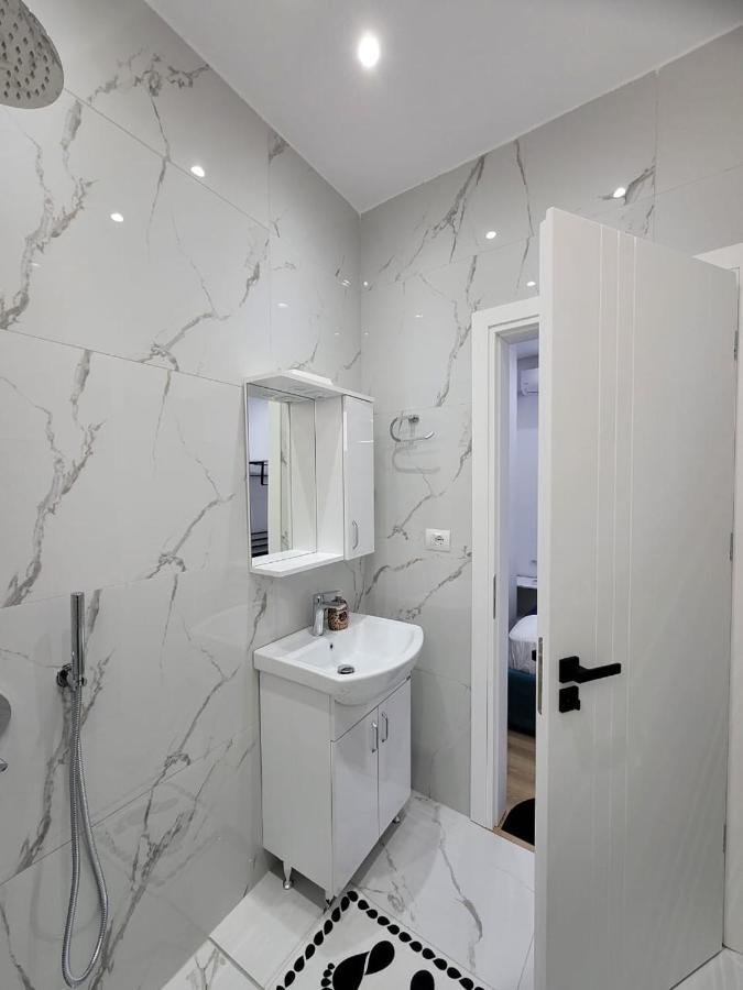 Luxury Room'S By Lika Saranda Kültér fotó