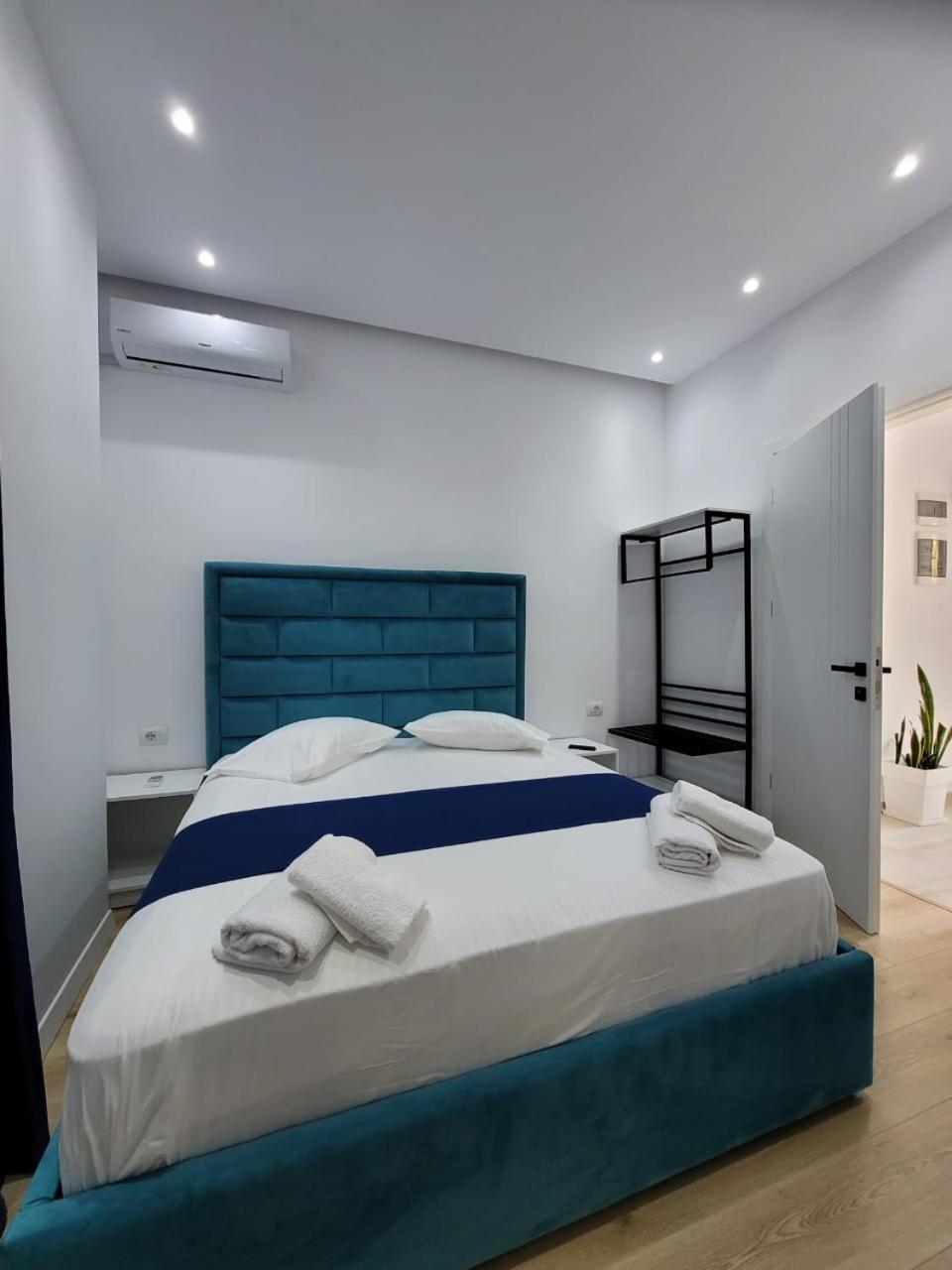 Luxury Room'S By Lika Saranda Kültér fotó