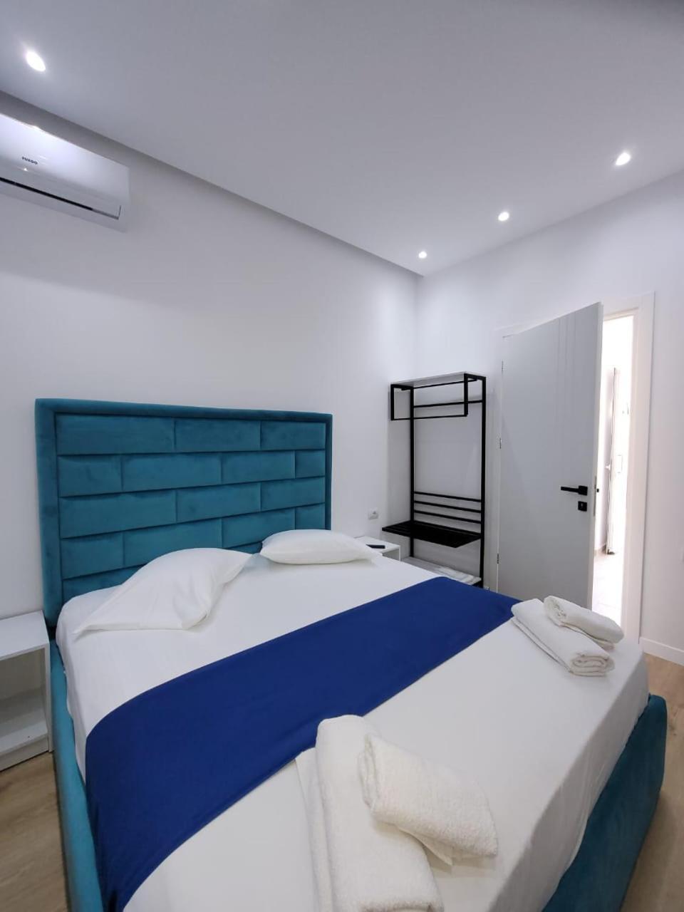 Luxury Room'S By Lika Saranda Kültér fotó